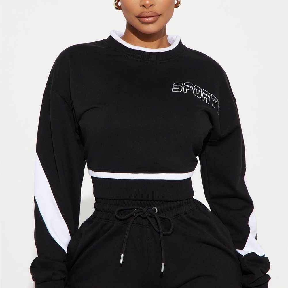 Black and White Sporty sweater Crop Top